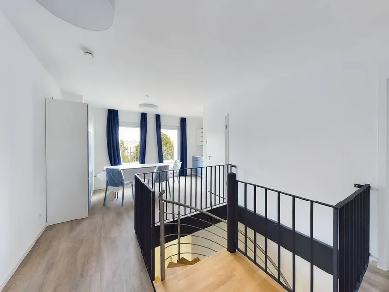 Voll möbliertes Privatzimmer in einer 6er-WG — photo 1